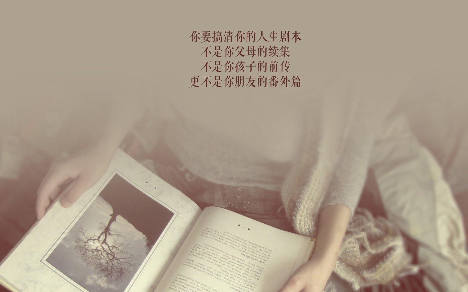 赫罗纳紧密传控体系提升控场效率，赫罗纳队服
