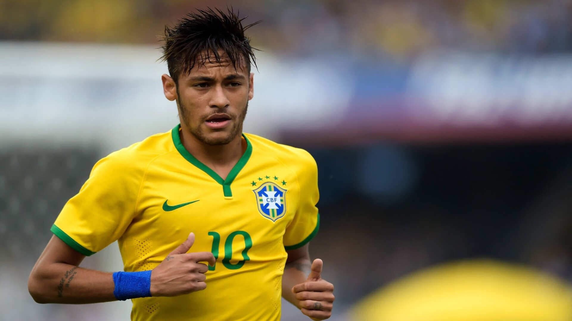 “基层足球振兴计划深入基层，为青少年提供更多机会”，乡镇足球开展现状